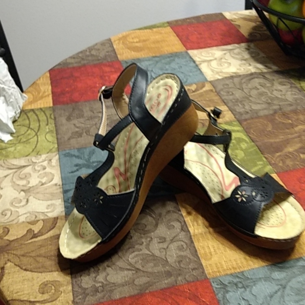 Lady Godiva sandals